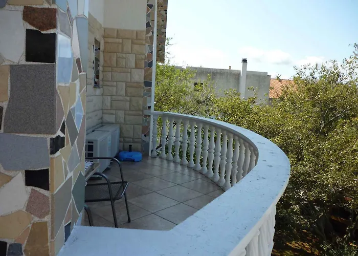 - Paklenica Riviera 27380 Seline